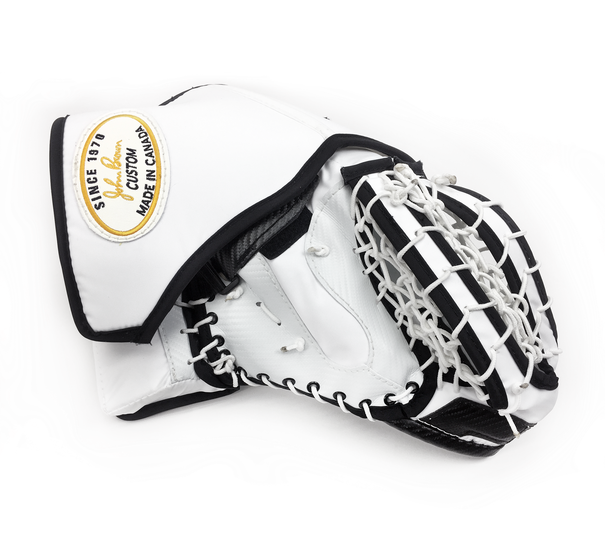 Rear thumb of white and black 1750 junior catch glove
