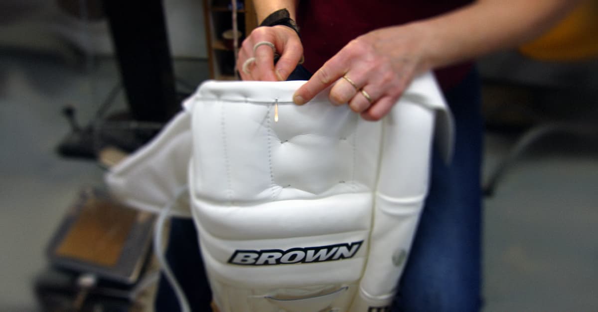 Hand sewing a goal pad top
