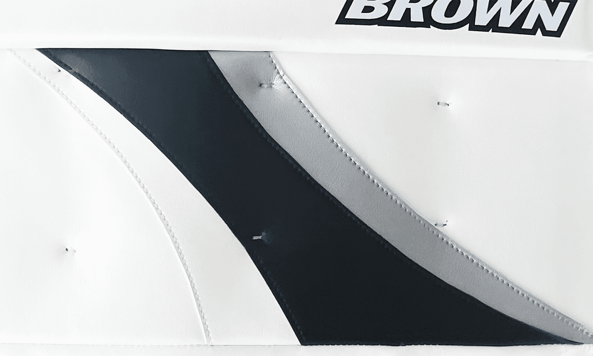 2500 graphic on side